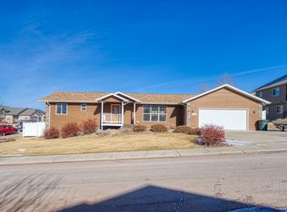 107 E Tapadera St, Gillette, WY 82718