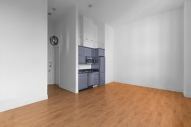 Rented by New York Casas Ltd.