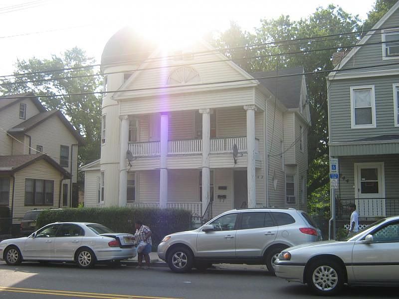 Building Photo 3