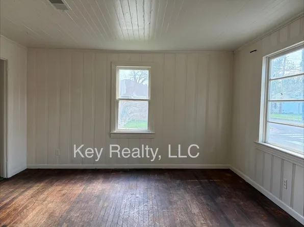 3204 Monroe St, Alexandria, LA 71301