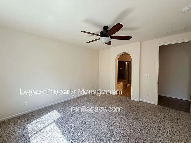 10230 Canadeo Cir — Photo 10