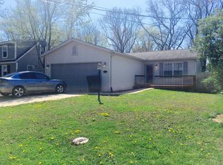 111 W Forest Ave, East Peoria, IL 61611