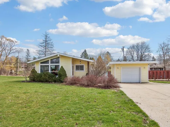 8865 W Forest Home AVENUE, Greendale, WI 53129