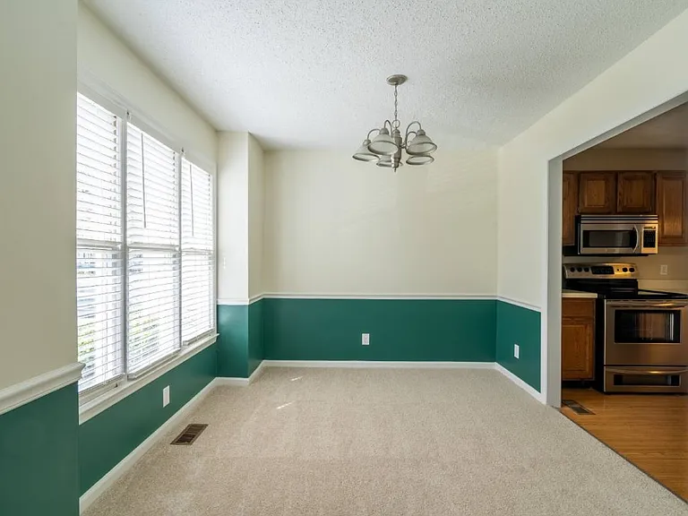 5419 Sharpe Dr — Photo 5