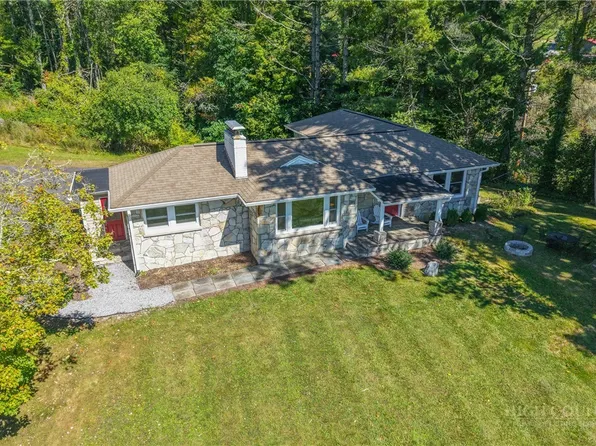 390 Sokassa Road, Newland, NC 28657
