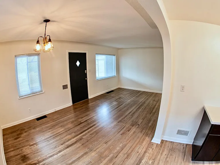 2544 Lamar St — Photo 14