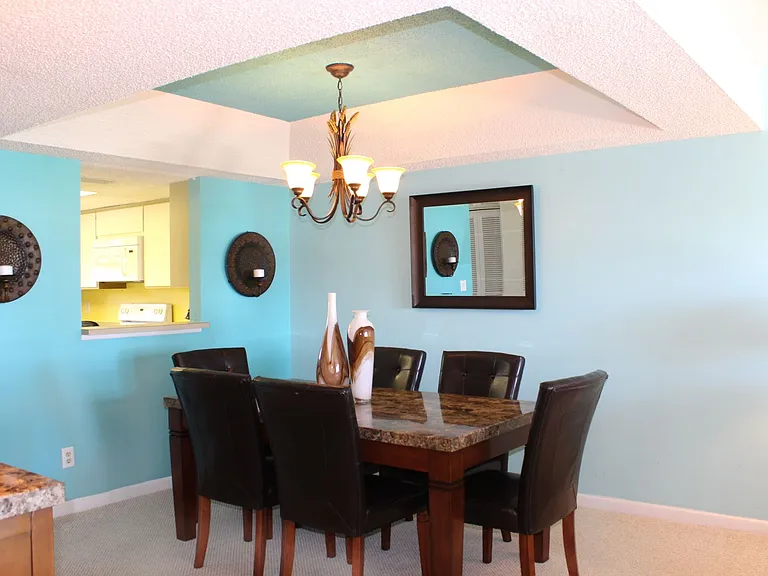 3939 Ocean Dr — Photo 5