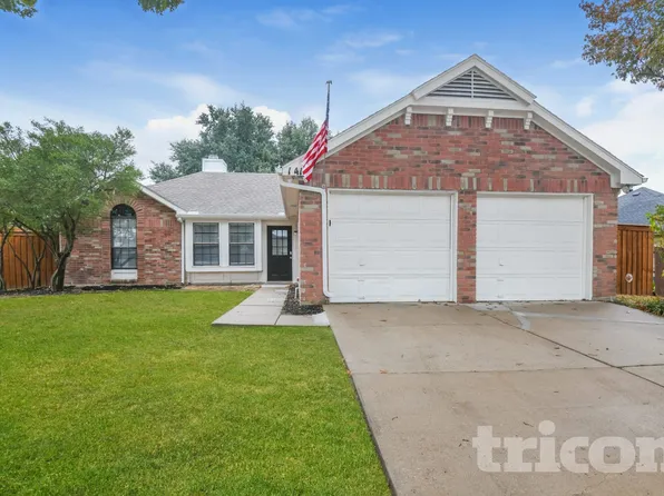 1414 Glenwillow Dr, Arlington, TX 76018