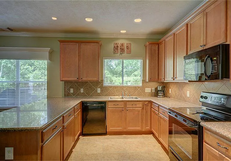 174 E Spindle Tree Cir — Photo 16