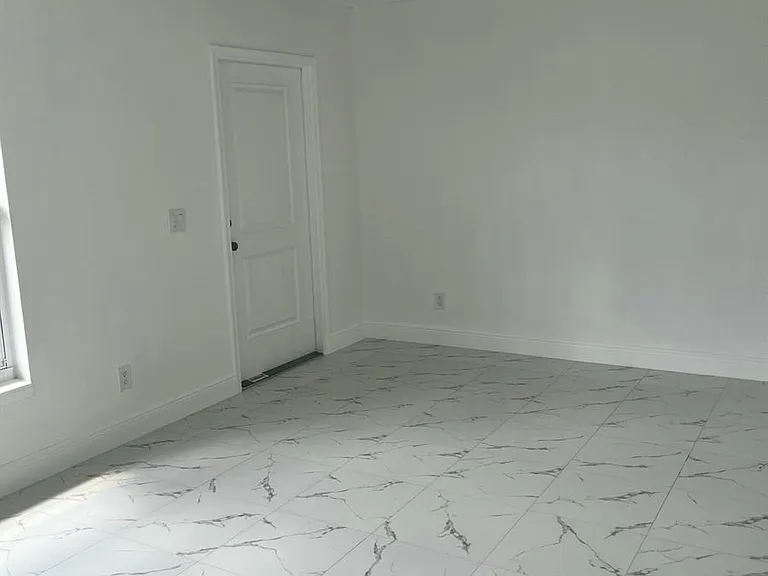 2747 Summit Blvd — Photo 16