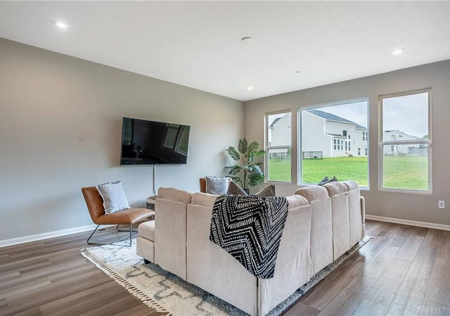 Beautiful home, less than 5 years old! — Photo 3