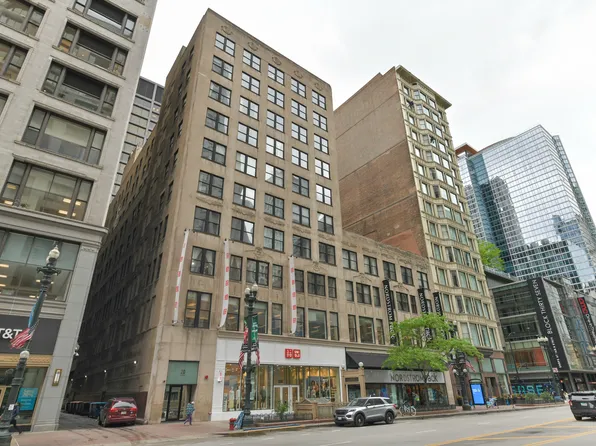 20 N State St APT 805, Chicago, IL 60602