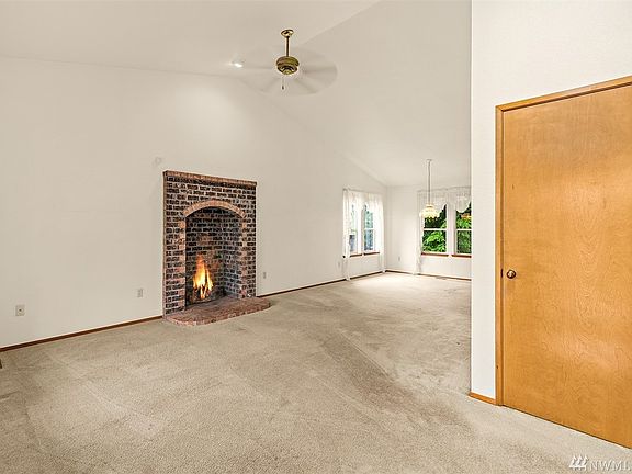 4th image of 13501 119th Avenue Ct E