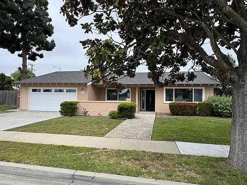 1009 Briarwood Pl Photo 1