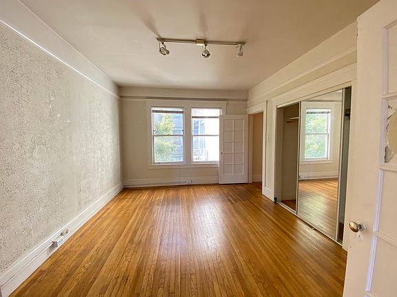 3rd image of 555 Ofarrell St APT 405