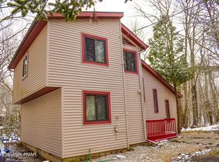 8333 Shannon Dr, Tobyhanna, PA