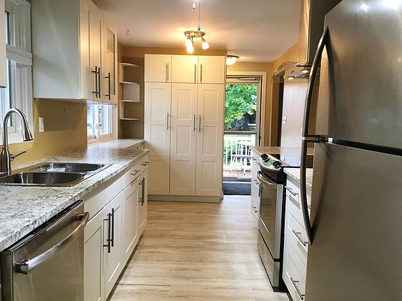 2nd image of 18 Glenarden Pl