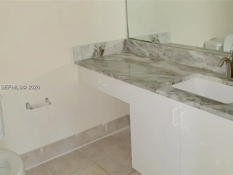4195 N Haverhill Rd #303 — Photo 12