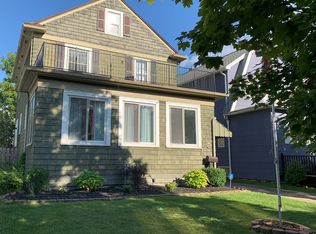 15 Groveland St, Buffalo, NY 14214