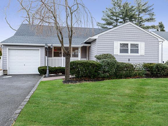2nd image of 119 Knollwood Dr