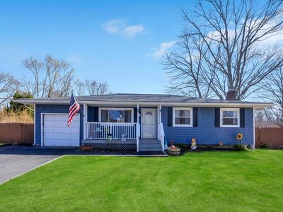 15 Abbott Avenue, Mastic, NY, 11950