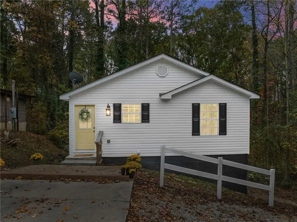 5485 Mercedes Dr, Cumming, GA 30041