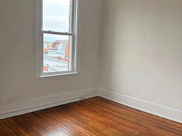 The Woodrow at 300 E 30th Street — Photo 56