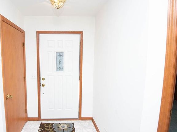 2nd image of 10240 White Oak Dr