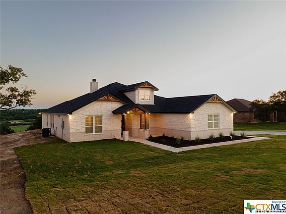 4th image of 296 Skyline Dr