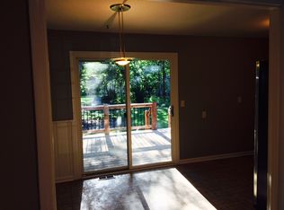 7310 Booth St, Prairie Village, KS 66208