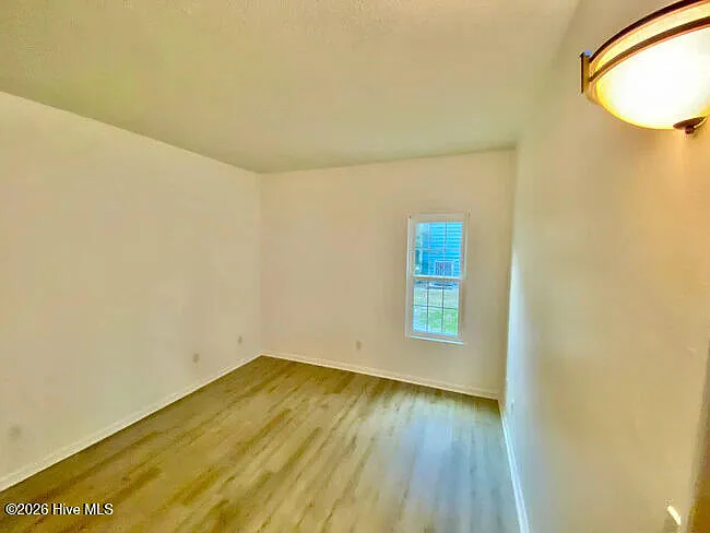 4240 Wilshire Blvd #102E — Photo 17