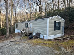 21 Vicki Ambrose Dr, Fletcher, NC 28732