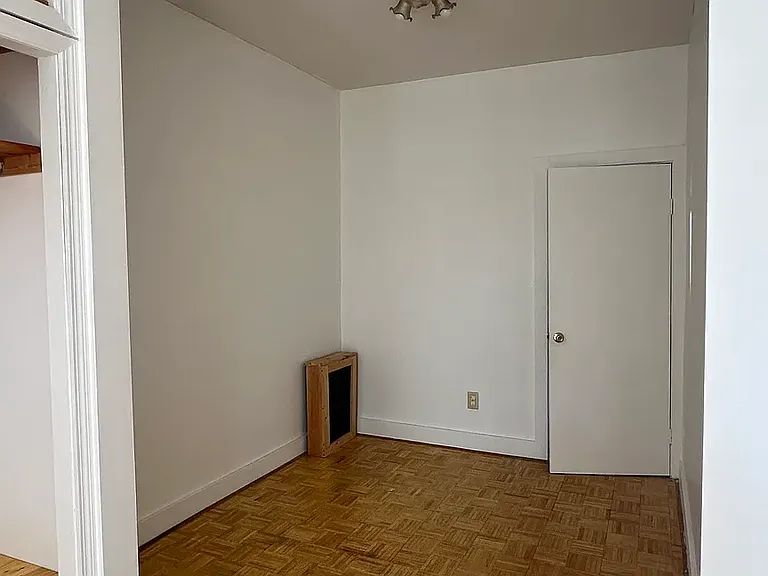 60-17 54th St #2L — Photo 7