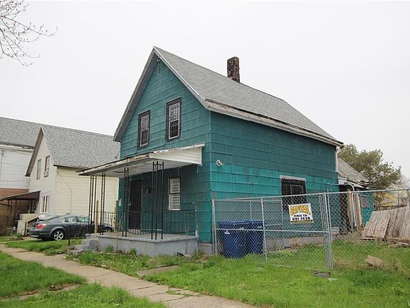 4th image of 33 Churchill St
