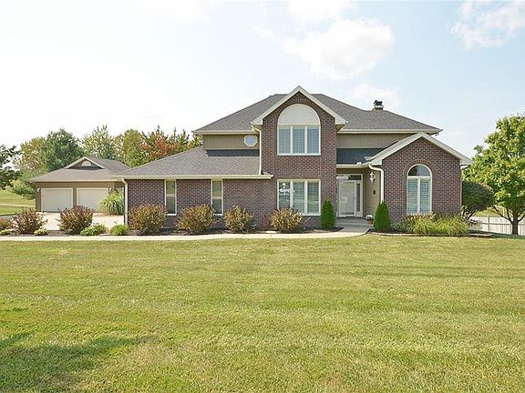 2nd image of 15170 Lakeport Ln