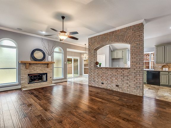 4th image of 2704 Wind Rdg