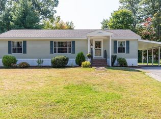 58 Campbell St, Salem, NH 03079