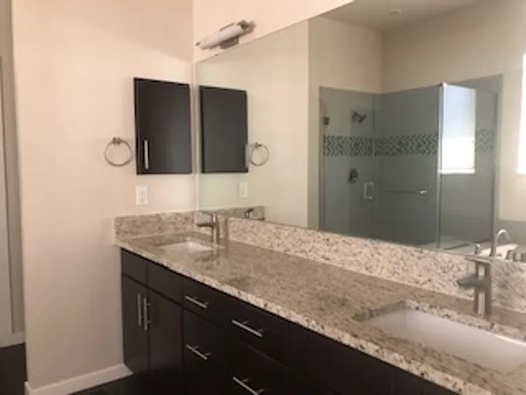 2381 Hecla Dr — Photo 44