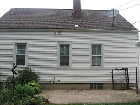 4th image of 236 Filmore Ave