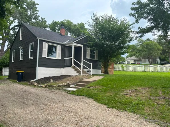 1340 E 85th St, Kansas City, MO 64131