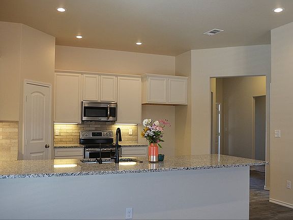 Carmi Kitchen