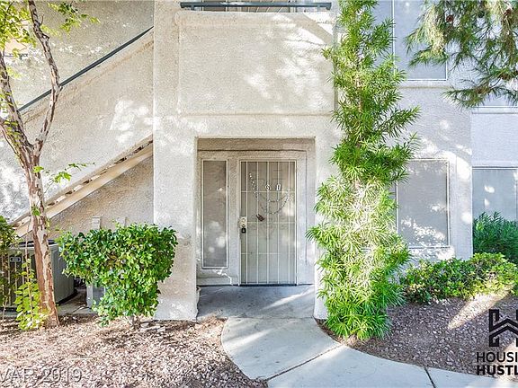 3rd image of 3074 Tarpon Dr Unit 101
