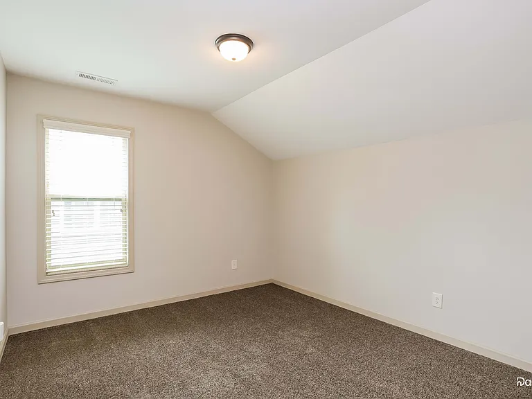 27 Balboa Pkwy — Photo 11