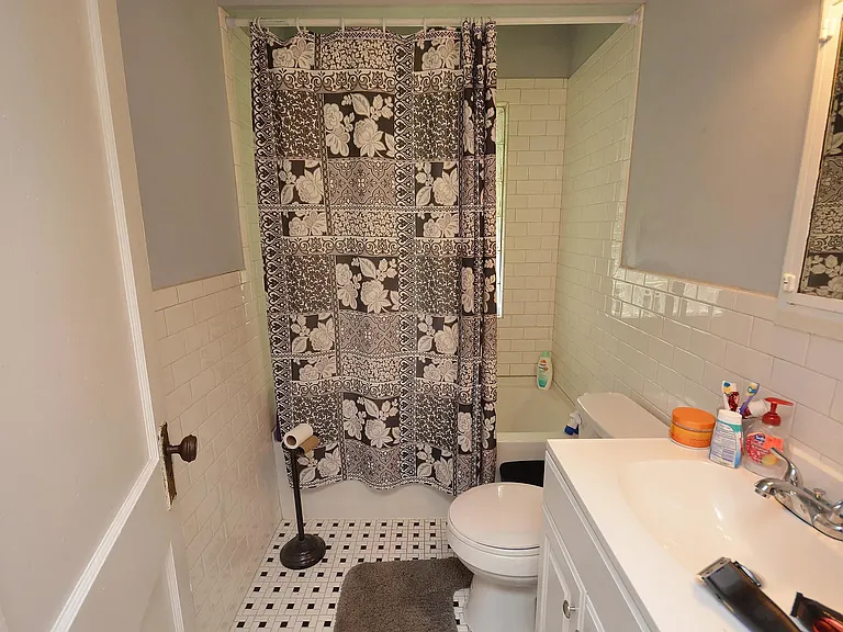 1277 Wilson Ave #1277 — Photo 4