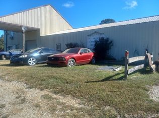 12086 Buffalo Trace Rd NW, Palmyra, IN 47164