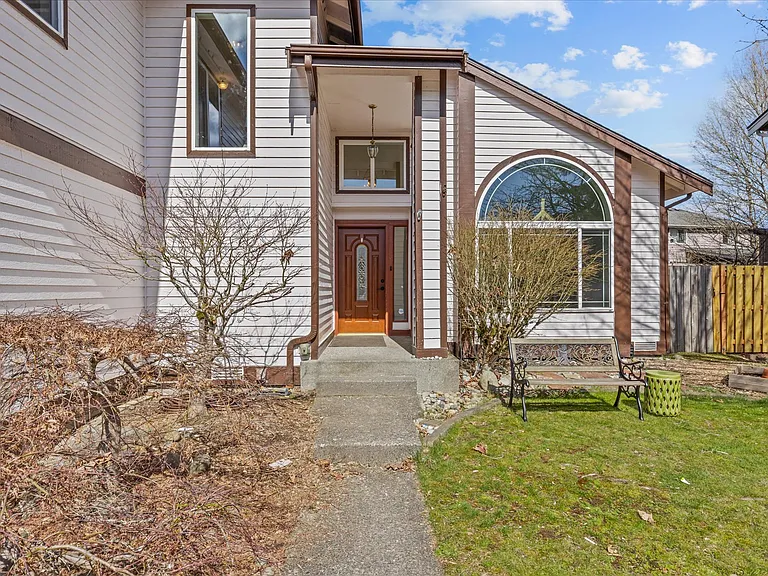 21234 SE 280th St — Photo 3
