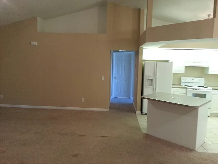 1144 Essex St E #E — Photo 16