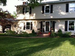 37 Sycamore Rd, Carmel, IN 46033