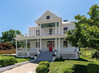 550 Valley St, Scottsville, VA 24590