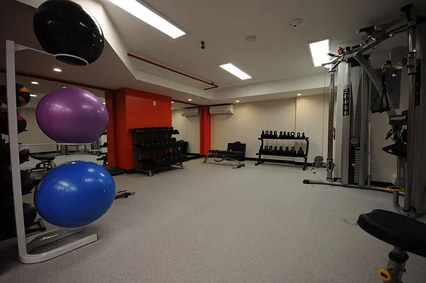 Rented by REAL New York | media 34